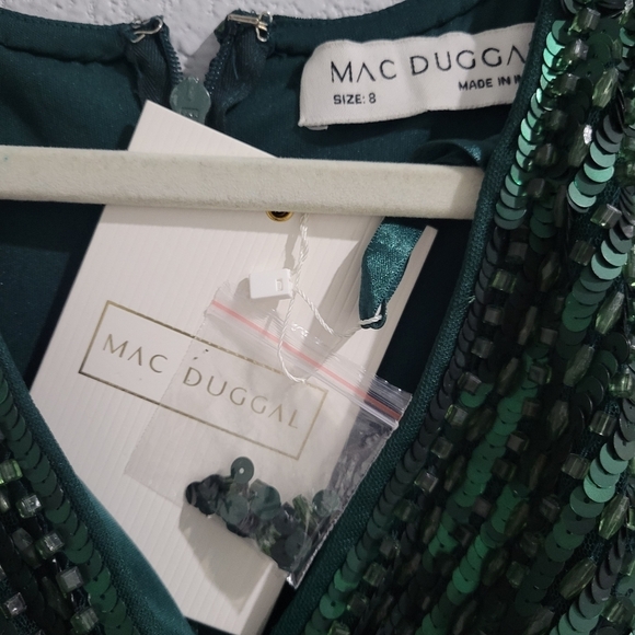 Mac Duggal - Cap Sleeve Sequined Evening Gown - Forest Green Size 8 #5441 NWT - Picture 11 of 17